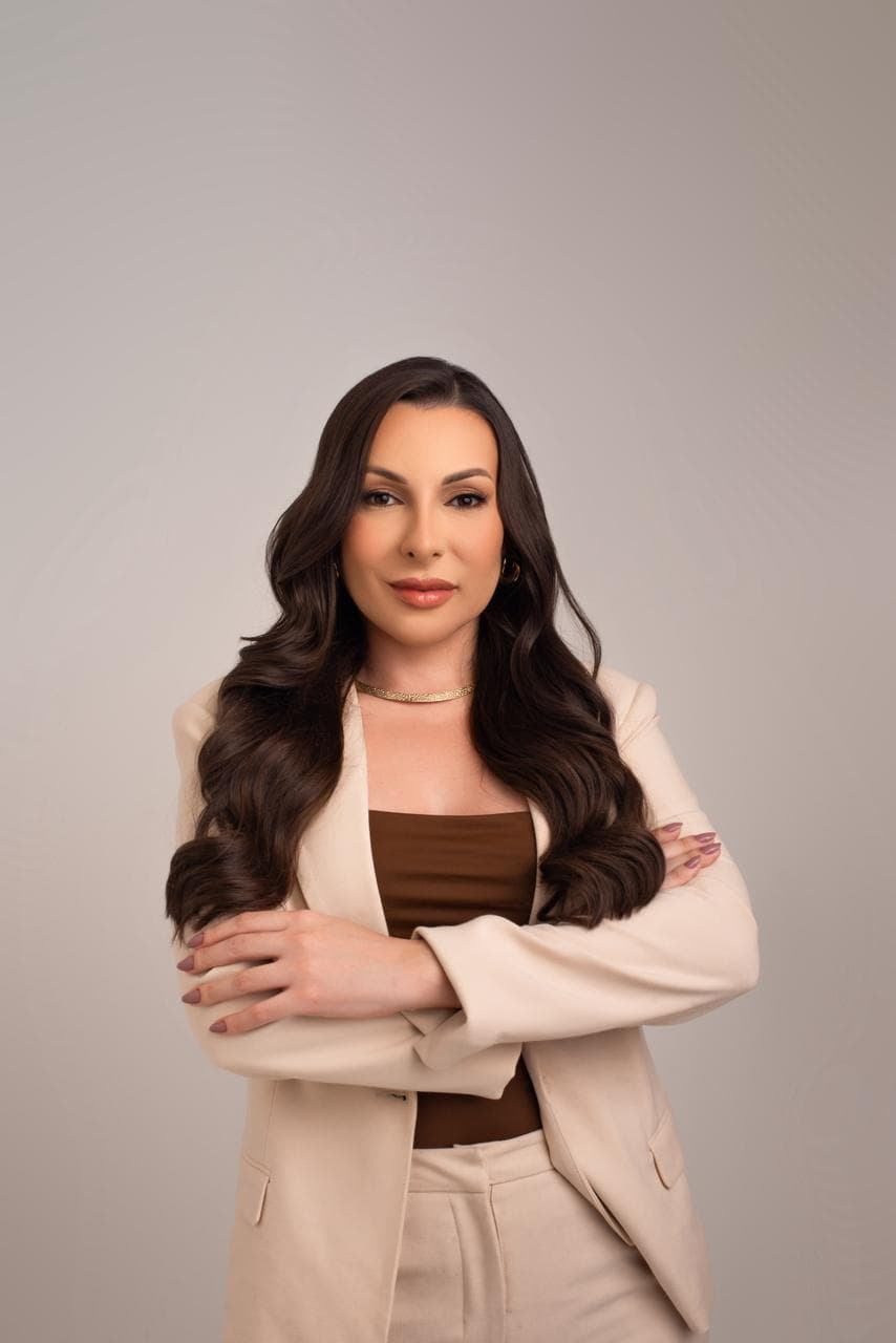 Dra Vanessa Fernandes especialista em estética capilar na Barbearia Edson Carlos em Parnamirim RN